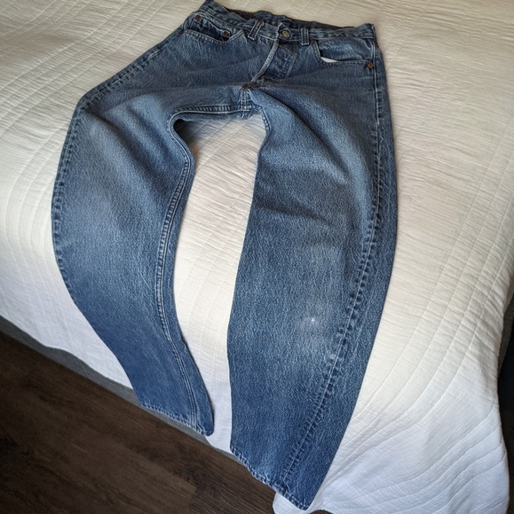 SOLD🔥501 Levi's - Picture 3 of 15